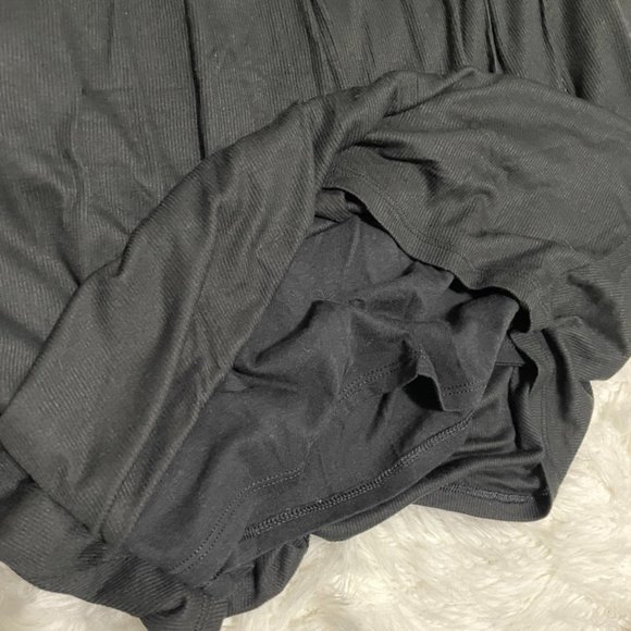 Victoria's Secret Drapey Pocket Lined Black Miniskirt Large - Picture 9 of 13